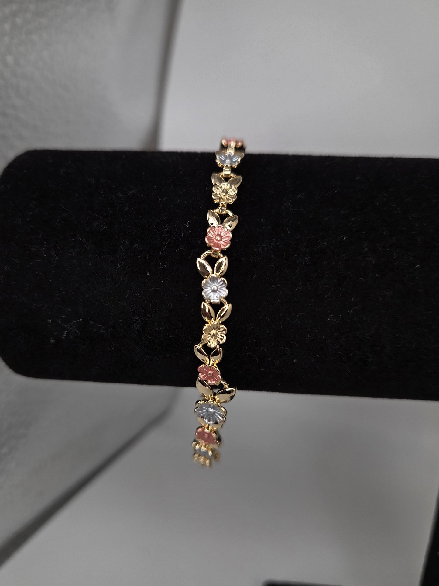 Tricolor Flower Bracelet